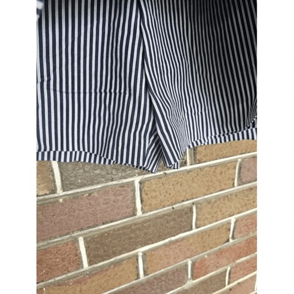 Requirements Skort Black‎ White Striped Women Size 16 Pinstripe